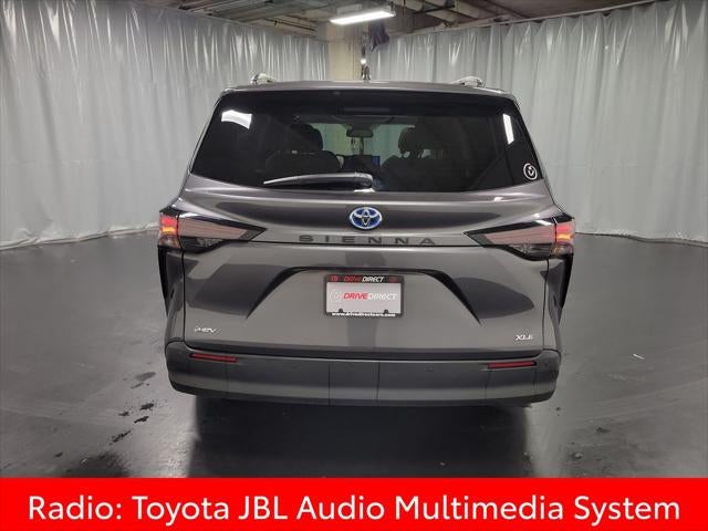 2025 Toyota Sienna XLE 8 Passenger