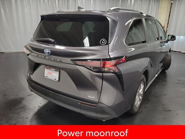2025 Toyota Sienna XLE 8 Passenger