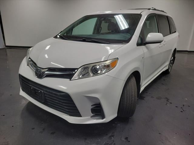 2020 Toyota Sienna LE 7 Passenger
