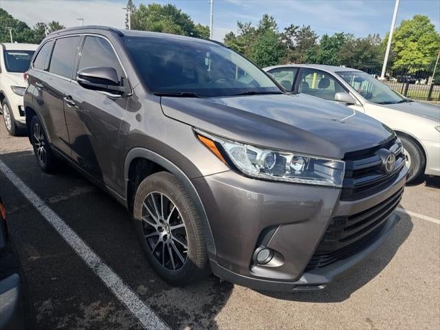 2017 Toyota Highlander SE