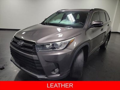 2017 Toyota Highlander SE