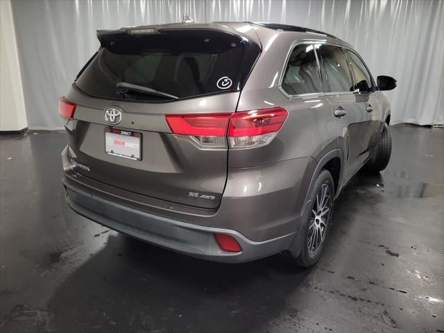 2017 Toyota Highlander SE