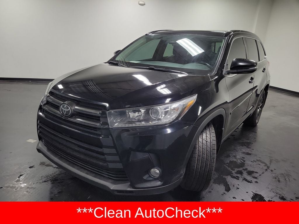 2017 Toyota Highlander SE