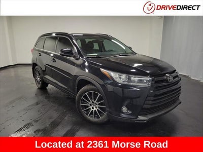 2017 Toyota Highlander SE