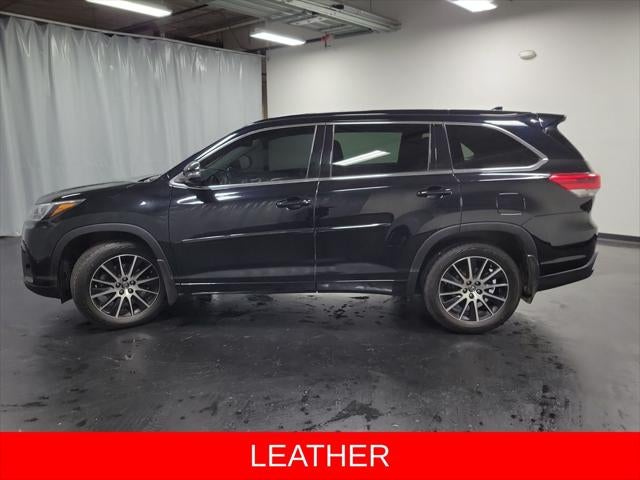 2017 Toyota Highlander SE