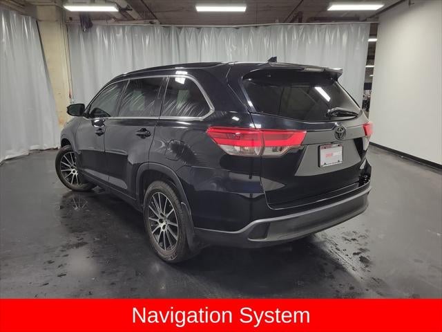 2017 Toyota Highlander SE