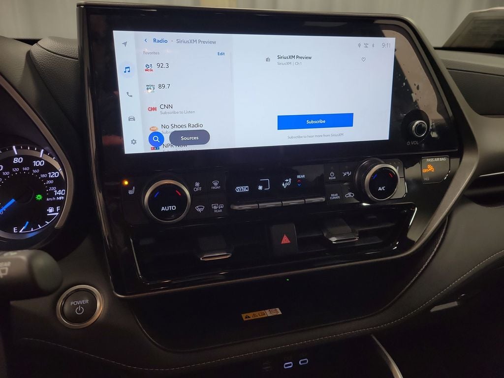 2025 Toyota Highlander Hybrid XLE