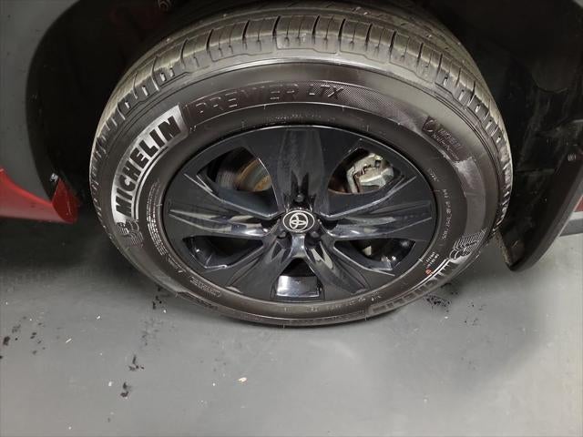 2025 Toyota Highlander Hybrid XLE