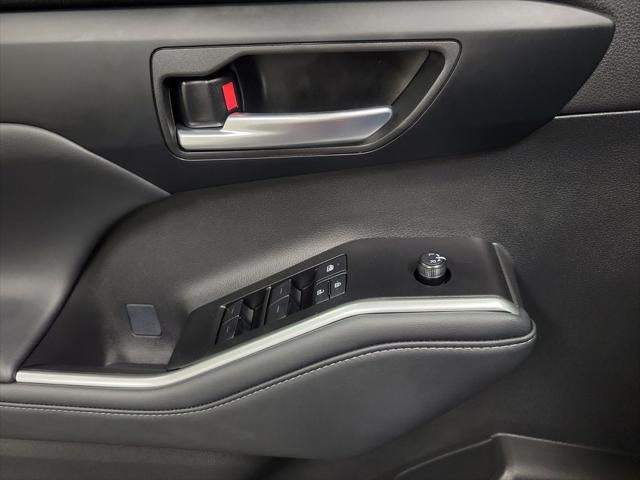 2025 Toyota Highlander Hybrid XLE