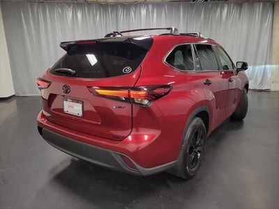 2025 Toyota Highlander Hybrid XLE