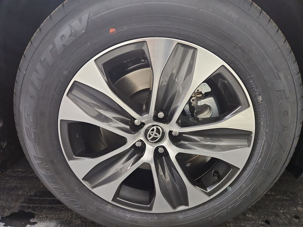 2026 Toyota Highlander Hybrid XLE