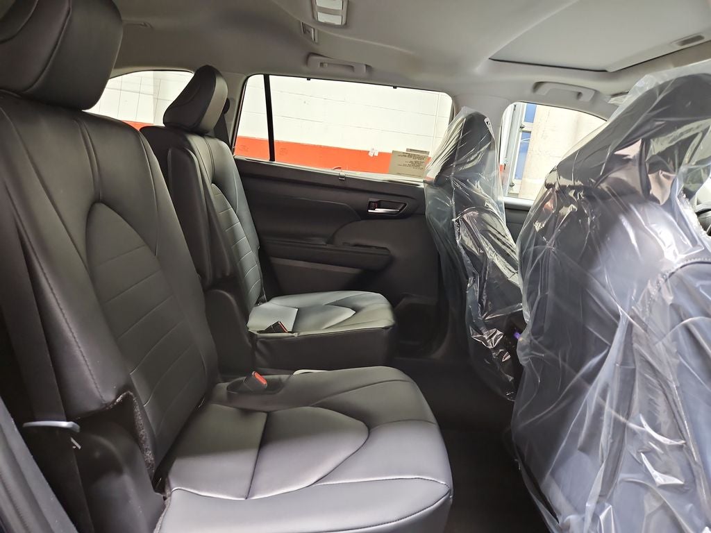 2026 Toyota Highlander Hybrid XLE