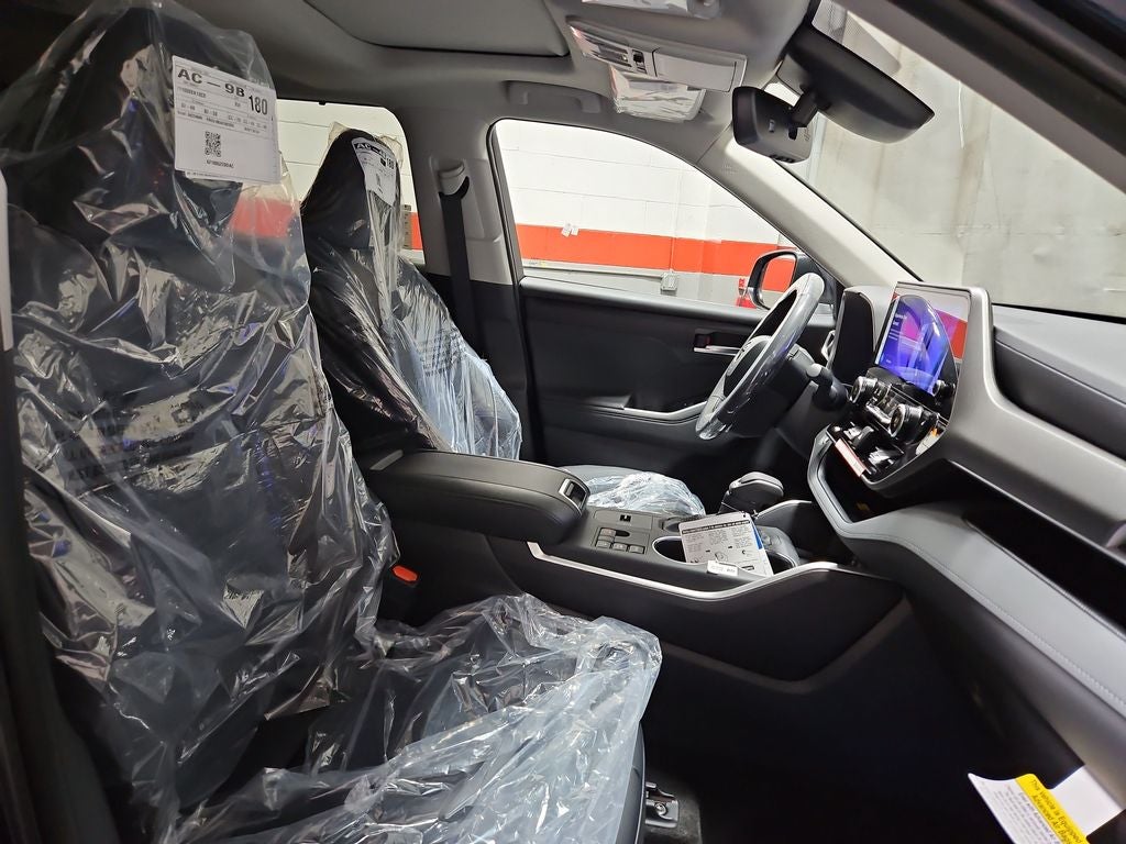 2026 Toyota Highlander Hybrid XLE