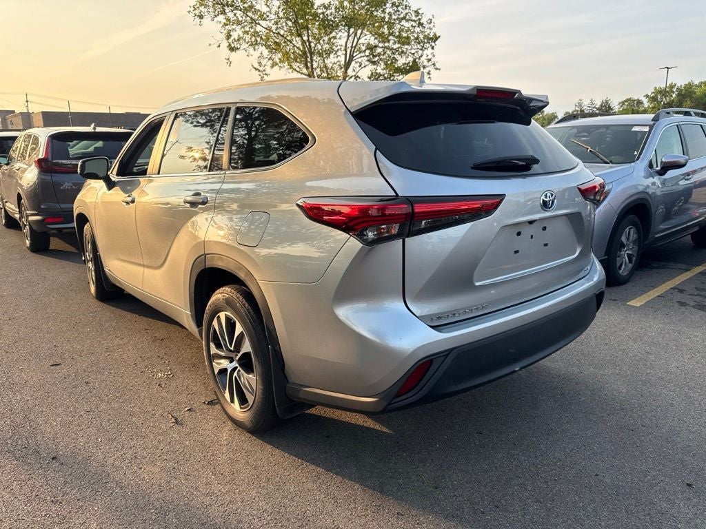 2023 Toyota Highlander Hybrid XLE