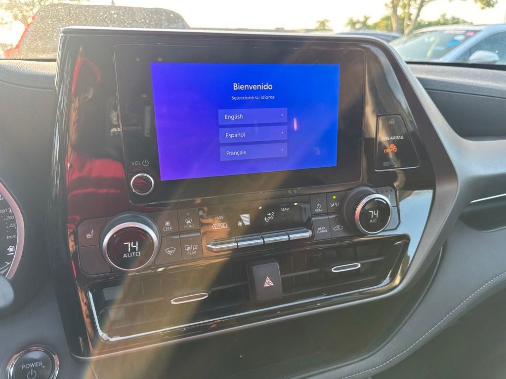 2023 Toyota Highlander Hybrid XLE