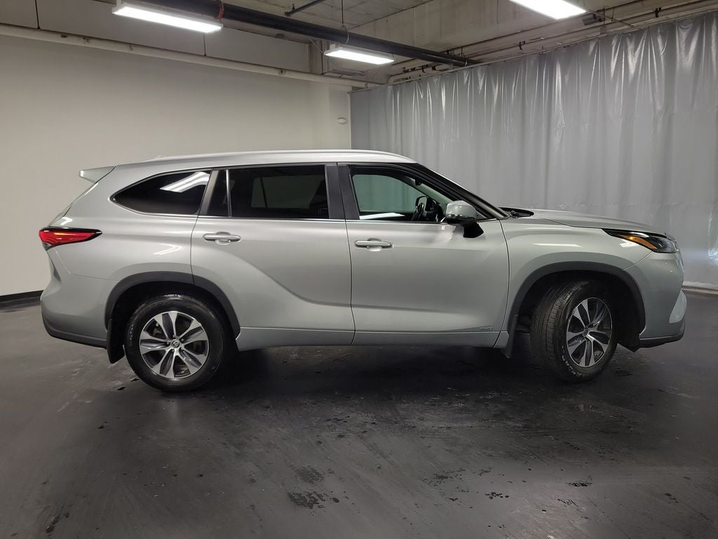 2023 Toyota Highlander Hybrid XLE