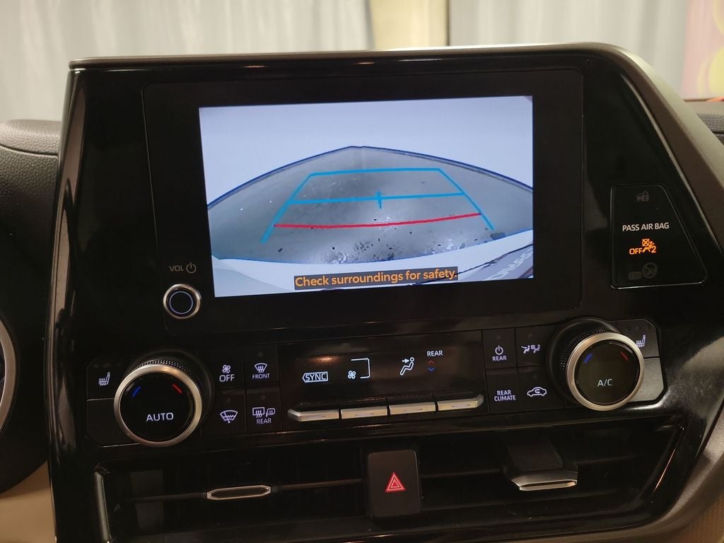 2024 Toyota Highlander Hybrid XLE