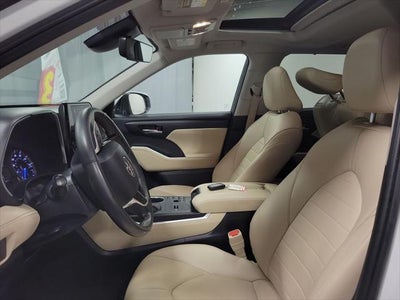 2024 Toyota Highlander Hybrid XLE