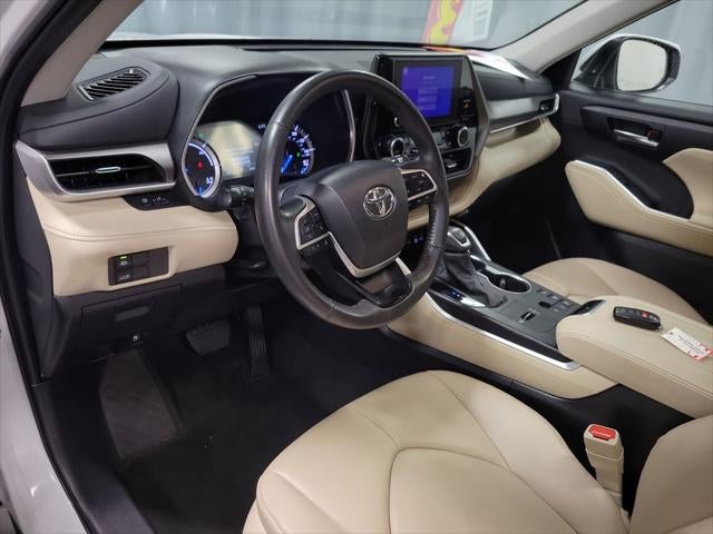 2024 Toyota Highlander Hybrid XLE