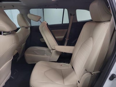2024 Toyota Highlander Hybrid XLE