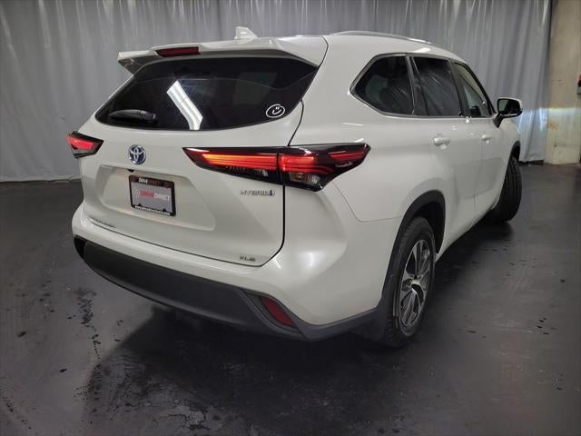 2024 Toyota Highlander Hybrid XLE
