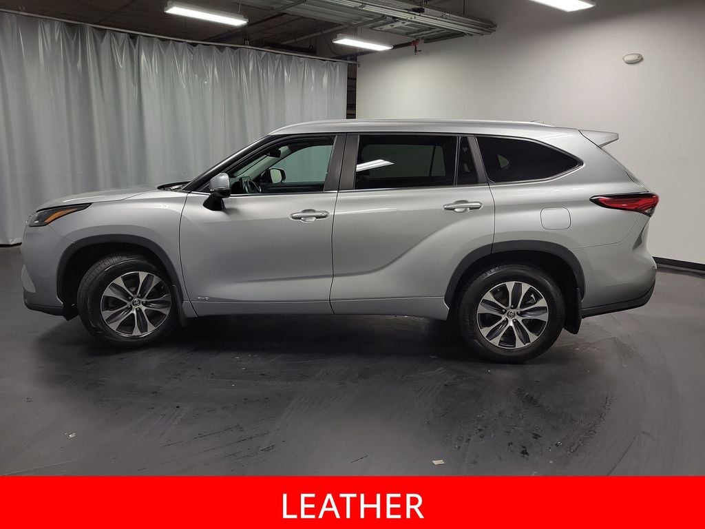 2023 Toyota Highlander Hybrid XLE