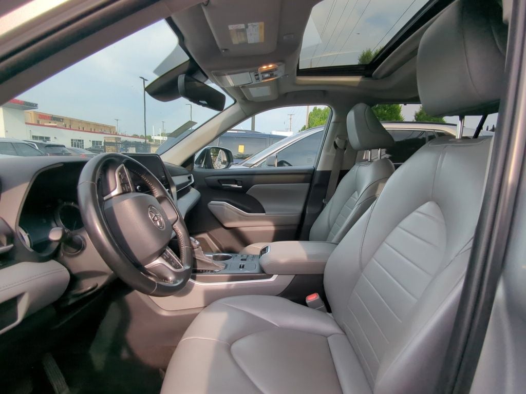 2023 Toyota Highlander Hybrid XLE