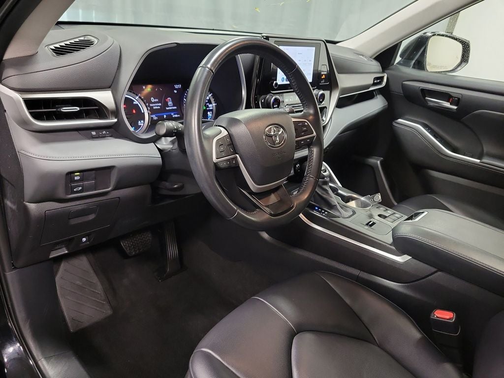 2023 Toyota Highlander Hybrid XLE