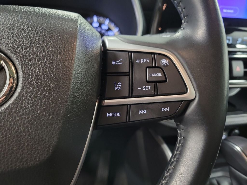 2023 Toyota Highlander Hybrid XLE