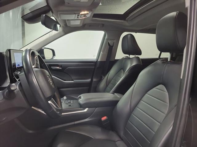 2023 Toyota Highlander Hybrid XLE