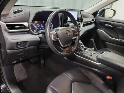 2023 Toyota Highlander Hybrid XLE