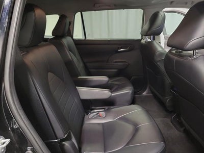 2023 Toyota Highlander Hybrid XLE