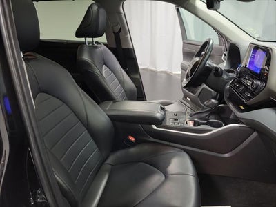 2023 Toyota Highlander Hybrid XLE