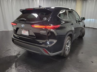 2023 Toyota Highlander Hybrid XLE