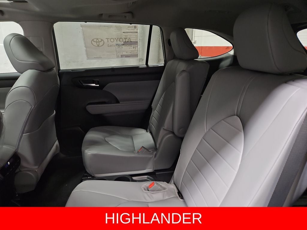 2026 Toyota Highlander XLE