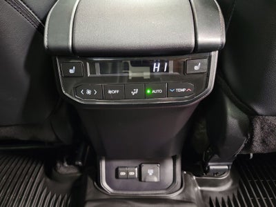 2025 Toyota Highlander Platinum