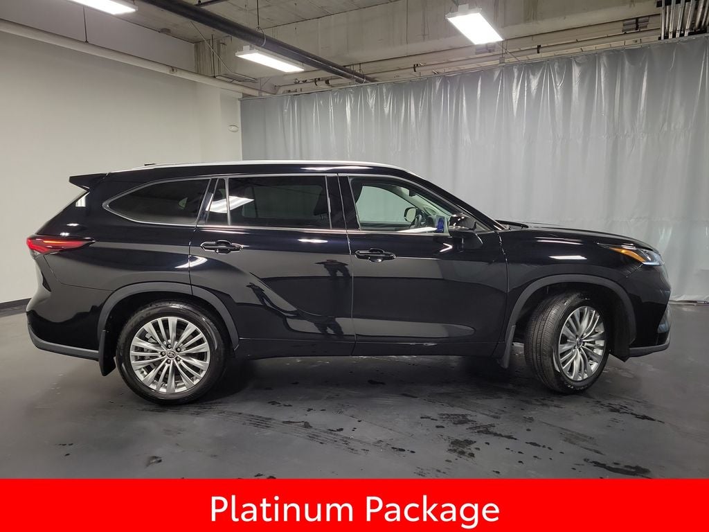 2025 Toyota Highlander Platinum