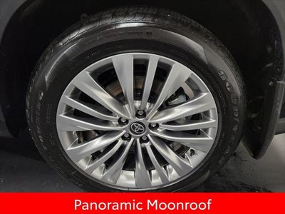 2025 Toyota Highlander Platinum