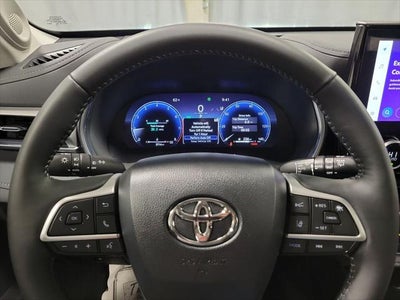 2025 Toyota Highlander Platinum