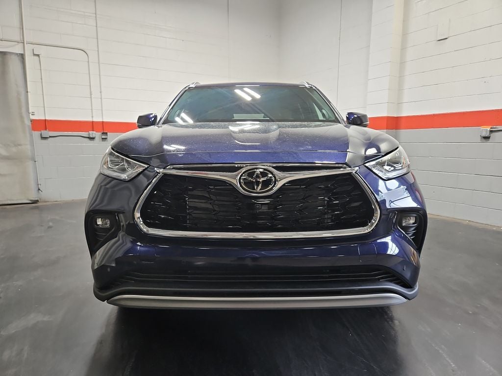2026 Toyota Highlander Platinum