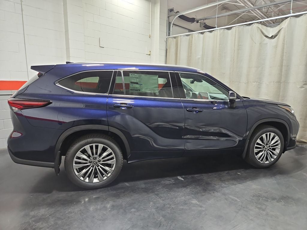 2026 Toyota Highlander Platinum