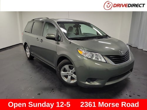 2014 Toyota Sienna LE 8 Passenger