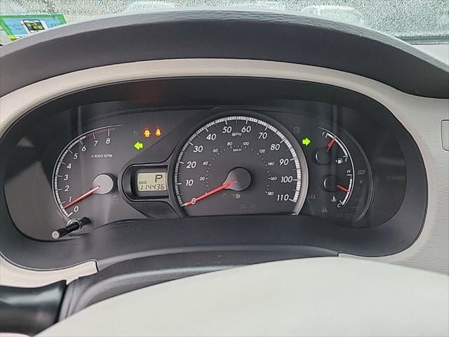 2014 Toyota Sienna LE 8 Passenger