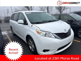 2014 Toyota Sienna LE 8 Passenger