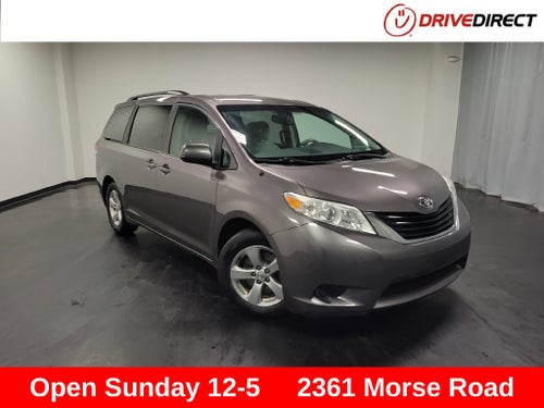2014 Toyota Sienna LE 8 Passenger