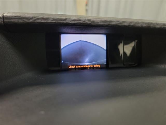 2013 Toyota Sienna LE 8 Passenger