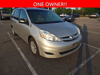 2010 Toyota Sienna LE