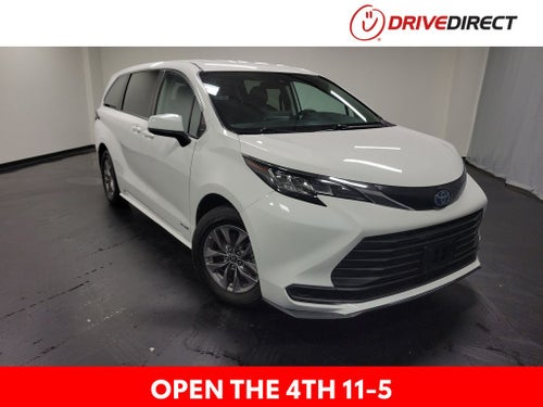2021 Toyota Sienna LE 8 Passenger