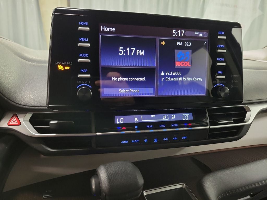 2024 Toyota Sienna LE 8 Passenger
