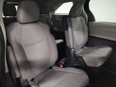 2024 Toyota Sienna LE 8 Passenger
